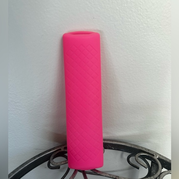 Remote Control Case - Picture 2 of 6